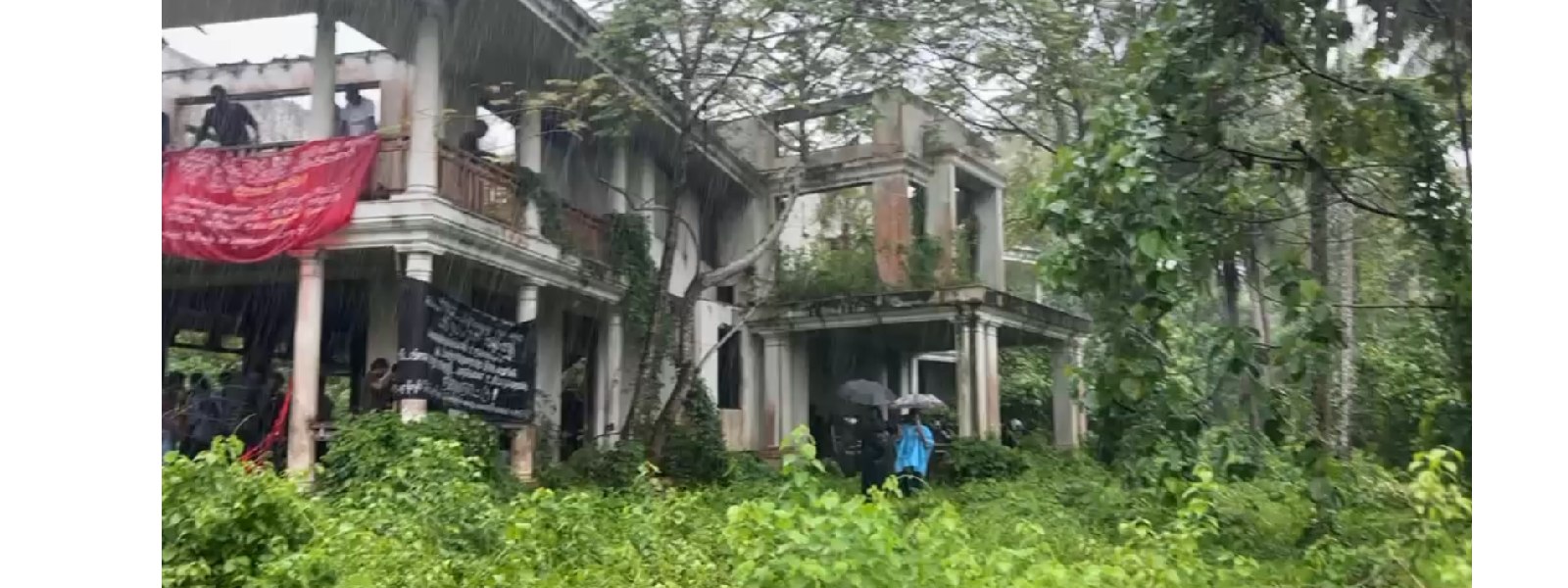 මල්වානේ සිටින සිසුන්ගේ ඉල්ලීම් ගැන හෙට සාකච්ඡාවක්